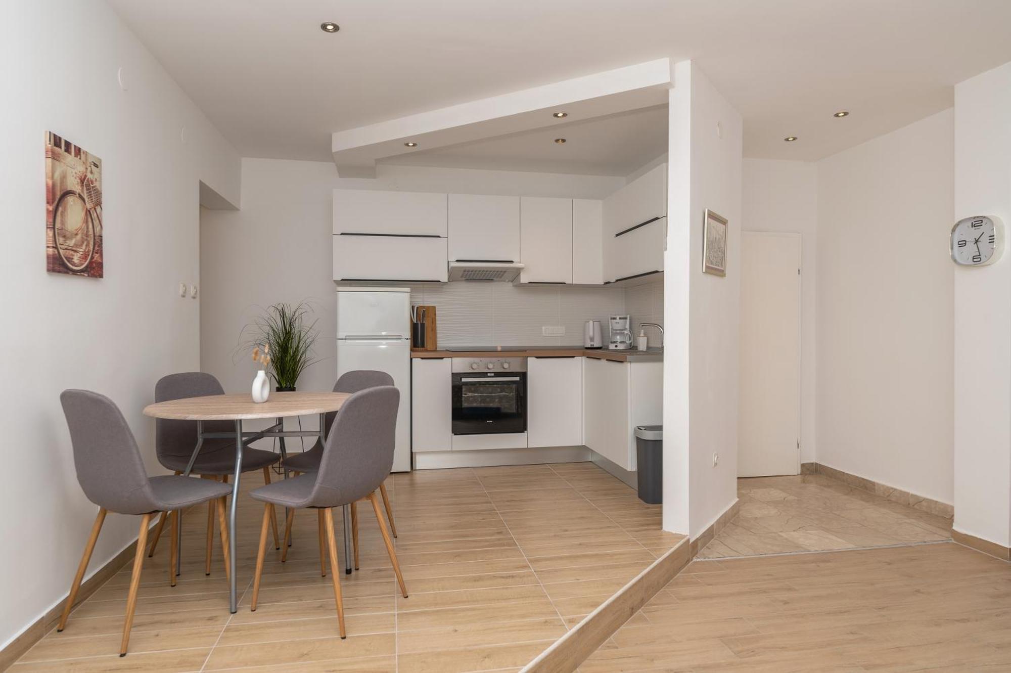 Apartments Marsela Tučepi Екстериор снимка